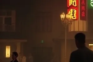 《钟摆效应》老式座钟钟摆与齿轮特写